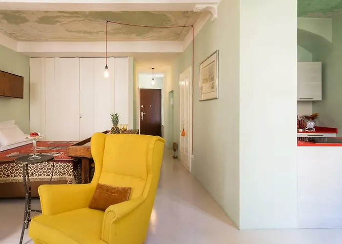 Duomo Luxury - By Myhomeincomo *